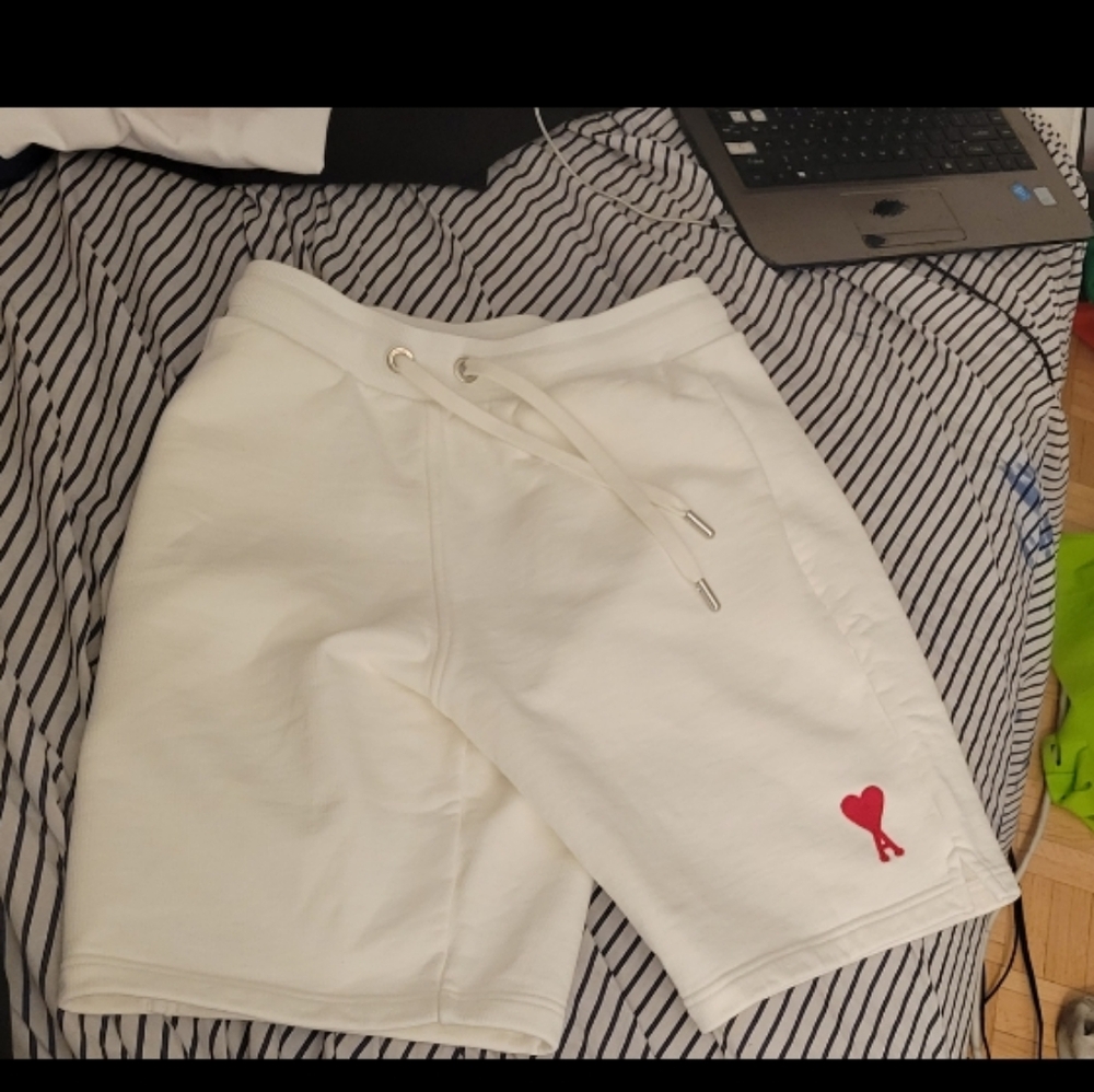 Ami short